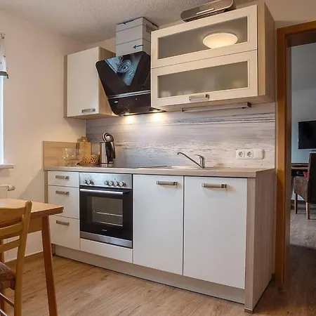 Lägenhet Mit Blick Auf Wasser By Interhome